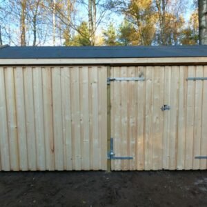 Guldklasse: Multihus 2-moduler i ubehandlet lukket med dobbeltdør på 10,5m2