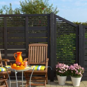 Guldklasse: PLUS Silence terrassehegn inkl. træstolper og tilbehør Sort 140cm