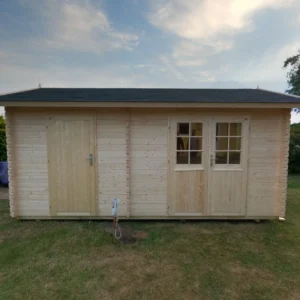 Kragelund redskabsskur med 2 rum på 14,8m2 i ubehandlet træ